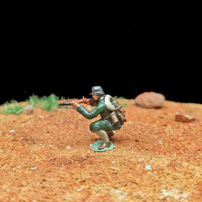 1/72 Scale WWII Army Soldiers Painted Figurines for Model Dioramas