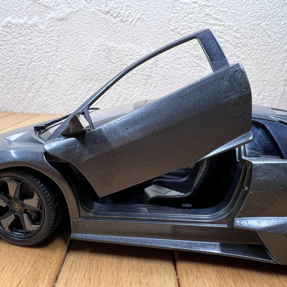 1/24 Scale 2008 Lamborghini Reventón Sports Car Diecast Model