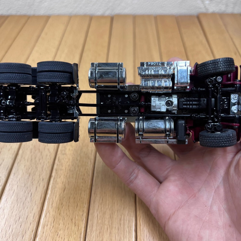 1/50 Scale Western Star 4900 SF Day Cab Tandem with Sea Container Truck Diecast Model