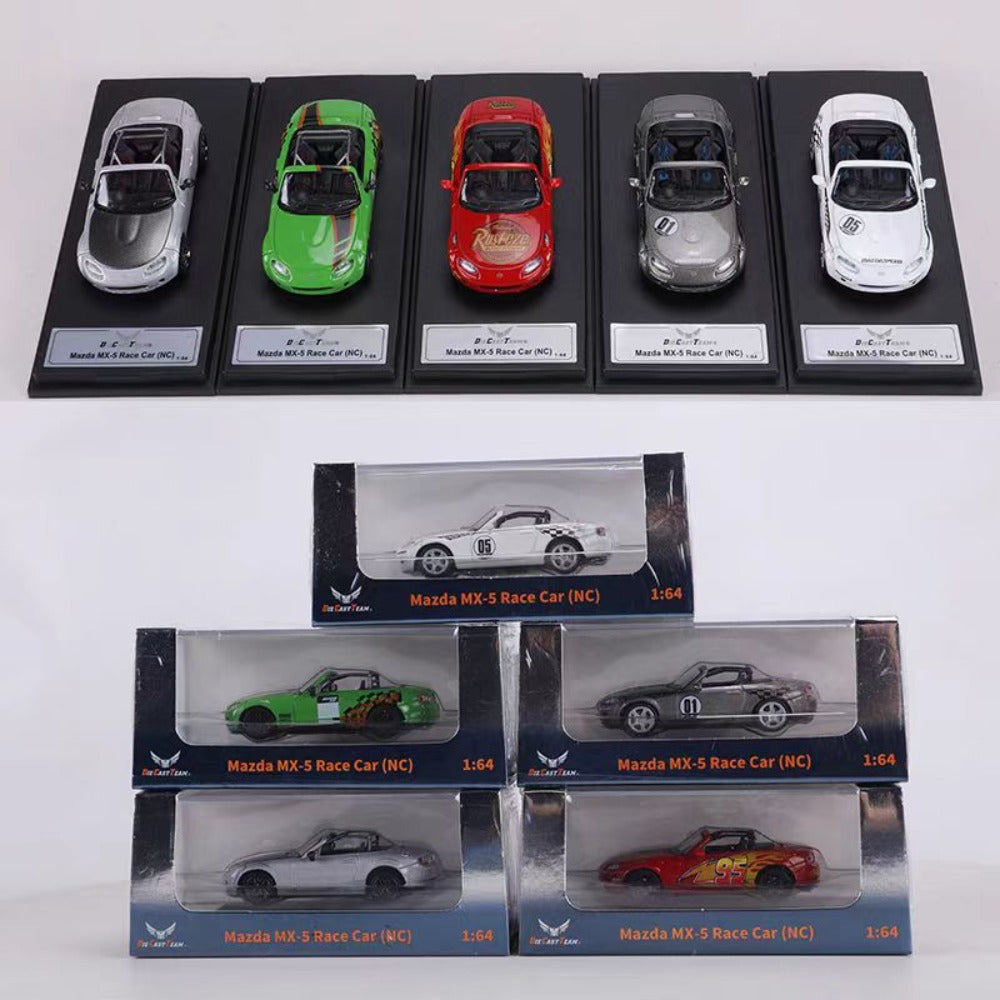 1/64 Scale Mazda MX-5 Sports Car Diecast Model