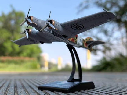 1/144 Scale Savoia-Marchetti SM.79 Sparviero Sparrowhawk Medium Bomber Diecast Aircraft Model