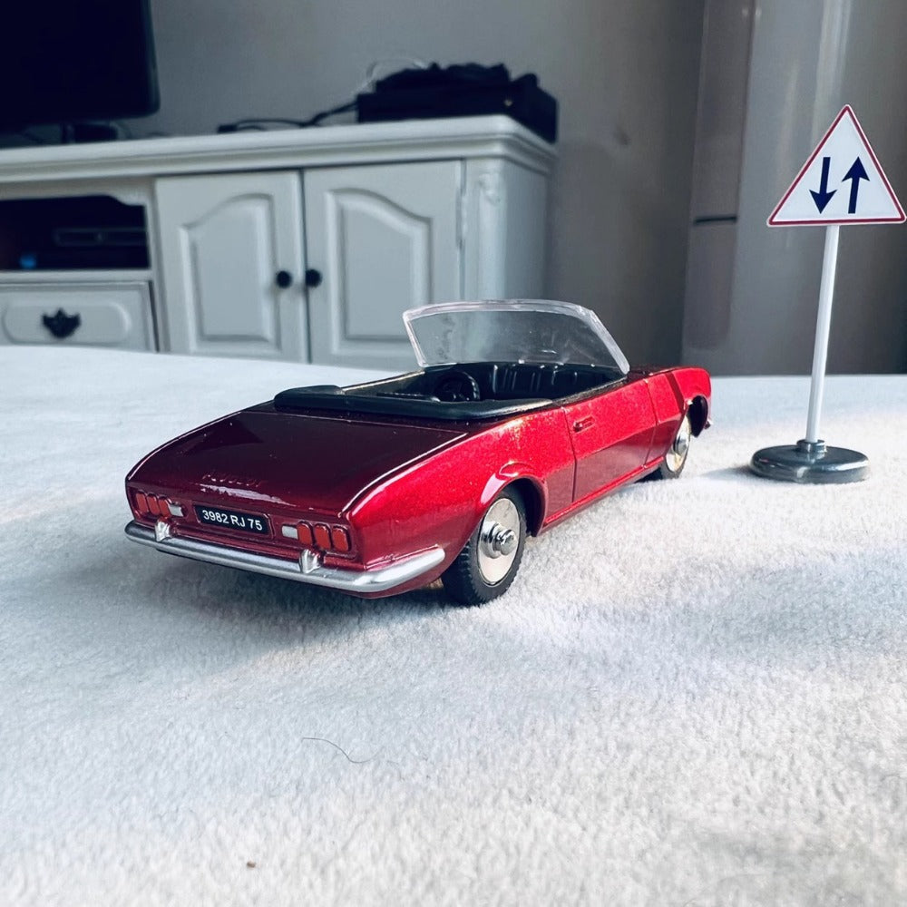 1/43 Scale Peugeot 504 Cabriolet Convertible Car Diecast Model