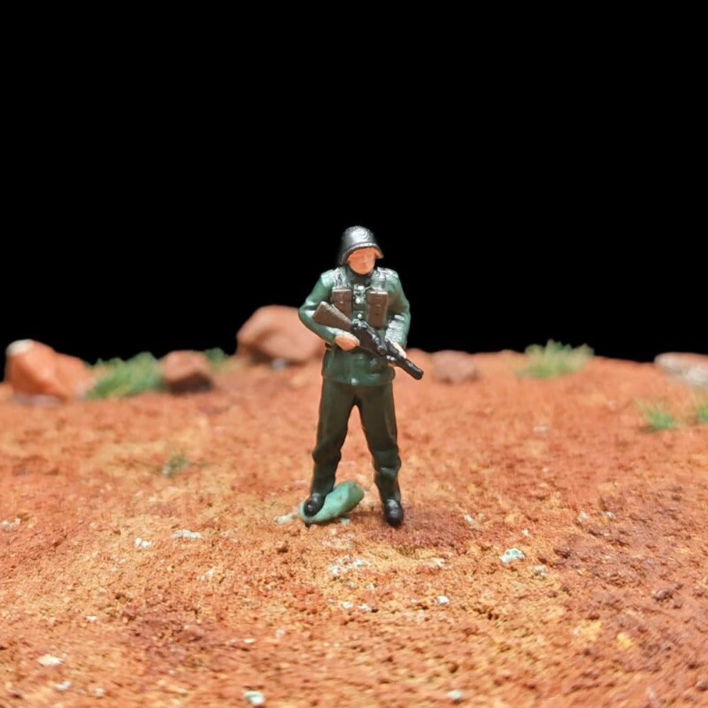1/72 Scale WWII German Soldiers Painted Figurines Set for Model Dioramas