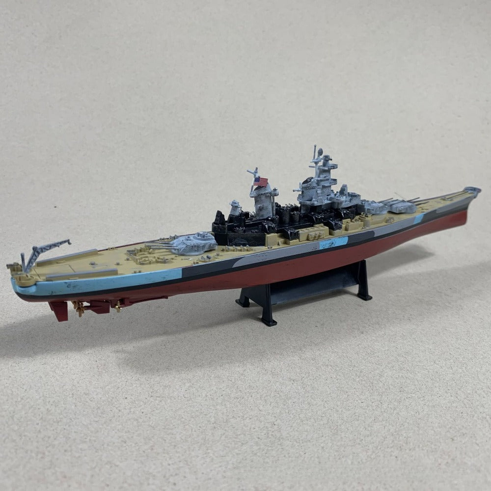 1/1000 Scale 1944 USS Missouri BB-63 WWII US Battleship Diecast Model