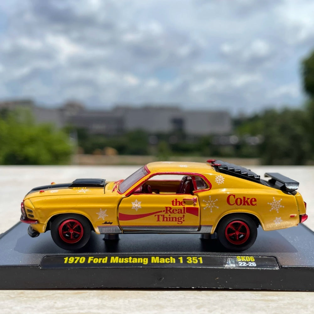 1/64 Scale 1970 Ford Mustang Mach 1 Diecast Model Car
