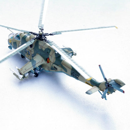 1/72 Scale Mil Mi-24P Helicopter East German Air Force Basepohl Air Base Diecast Model