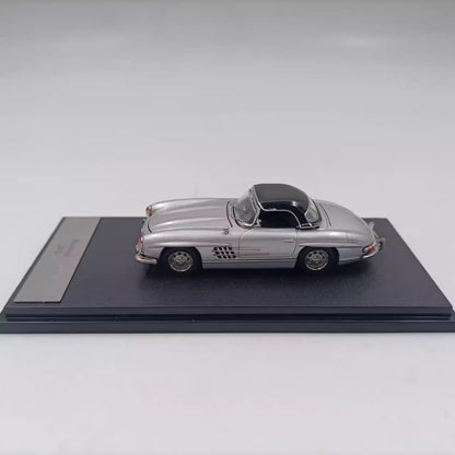 1/64 Scale Mercedes-Benz 300 SL Diecast Model Car