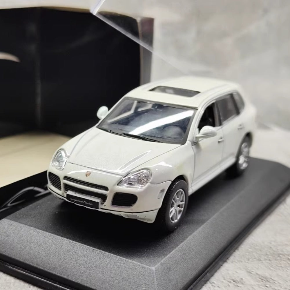 1/43 Scale Porsche Cayenne Turbo SUV Diecast Model Car