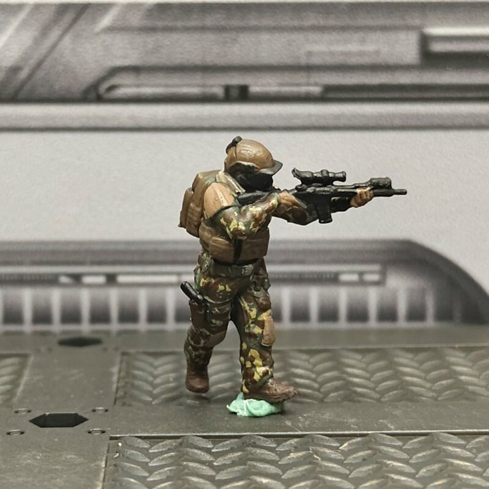 1/72 Scale SWAT Team Soldiers Painted Figures for Model Dioramas