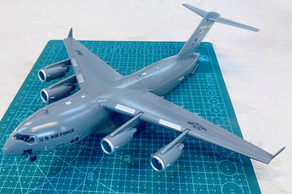 1/200 Scale Boeing C-17 Globemaster III Military Transport Aircraft Diecast Model