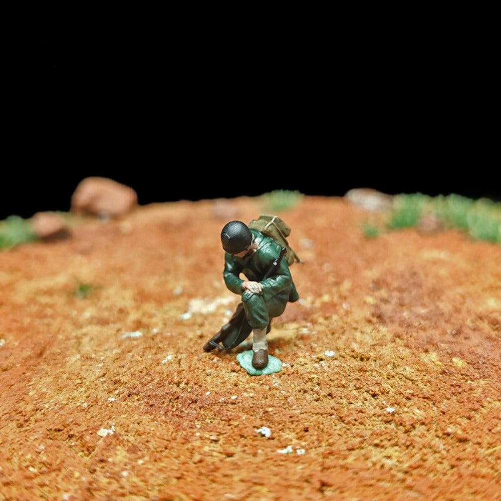 1/72 Scale WWII Army Soldiers Painted Figurines Set for Model Dioramas