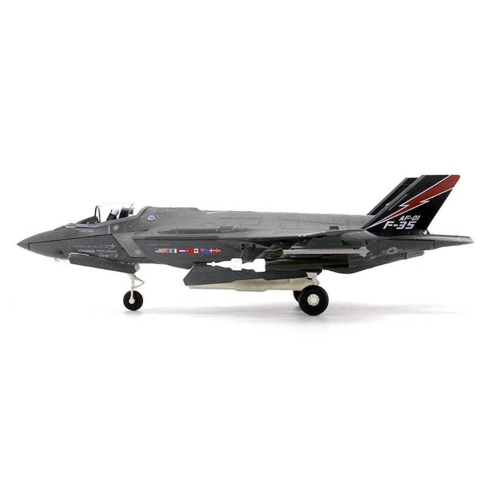 1/72 Scale Lockheed Martin F-35 Lightning II USAF AF-01 Stealth Strike Fighter.Diecast Model