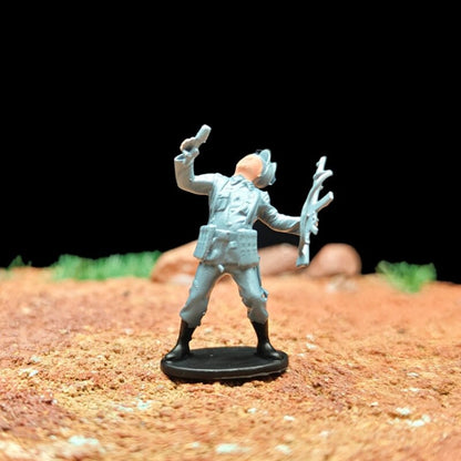 1/72 Scale WWII German Soldiers Painted Miniature Figures Set for Model Dioramas