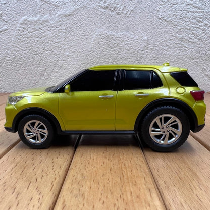 1/30 Scale Toyota Raize SUV Diecast Model Car Plastic