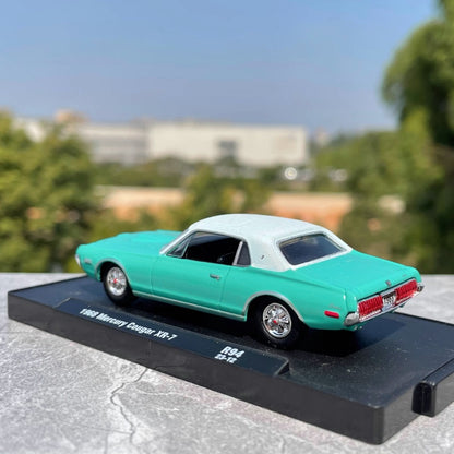 1/64 Scale 1968 Mercury Cougar XR-7 Pony Car Diecast Model