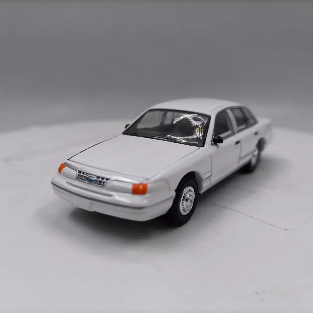 1/64 Scale Ford Crown Victoria Police Interceptor Diecast Model Car