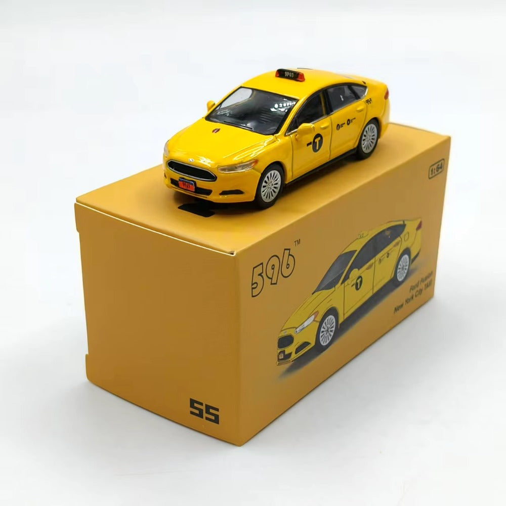 1/64 Scale 2013 Ford Fusion New York City Taxi Diecast Model Car