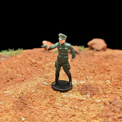 1/72 Scale WWII Army Soldiers Painted Figures Set for Model Dioramas