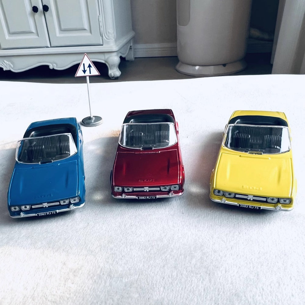 1/43 Scale Peugeot 504 Cabriolet Convertible Car Diecast Model