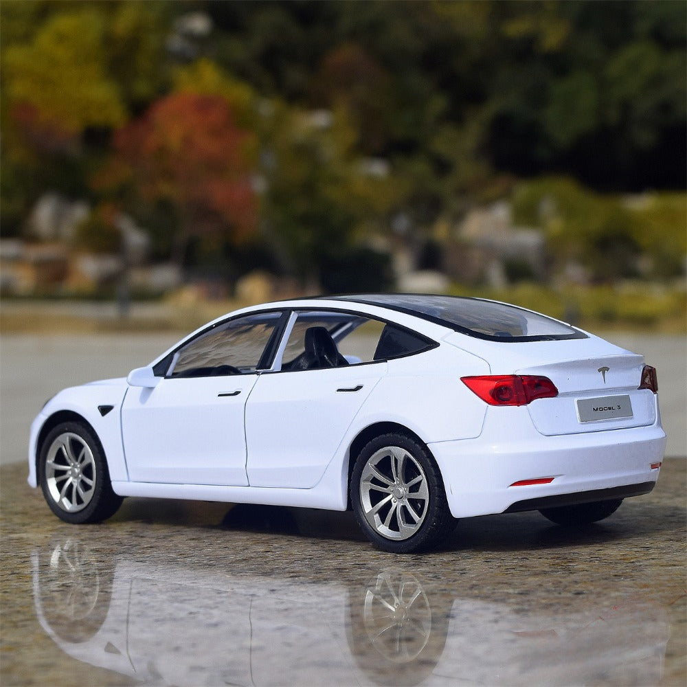 1/24 Scale Tesla Model 3 Electric Car Diecast Model