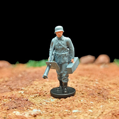 1/72 Scale WWII German Soldiers Painted Miniature Figures Set for Model Dioramas