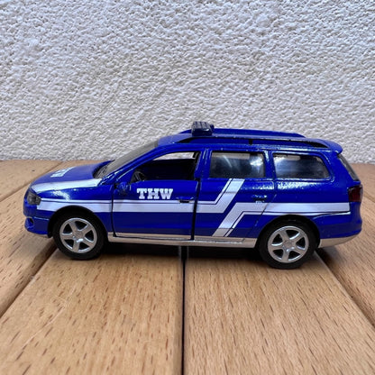 1/64 Scale Volkswagen Passat 2.0 FSI Technisches Hilfswerk Diecast Model Car
