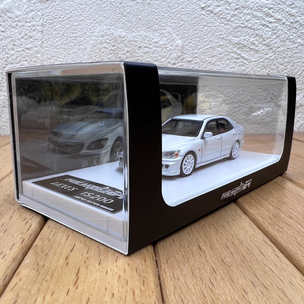 1/64 Scale Lexus IS 200 Executive Car Diecast Model