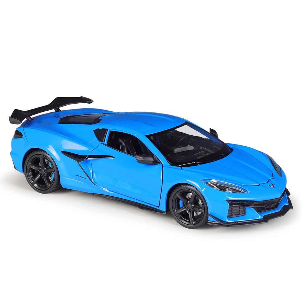 1/24 Scale 2023 Chevrolet Corvette Z06 Sports Car Diecast Model