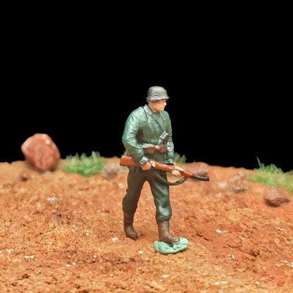 1/72 Scale WWII Army Soldiers Painted Figurines for Model Dioramas