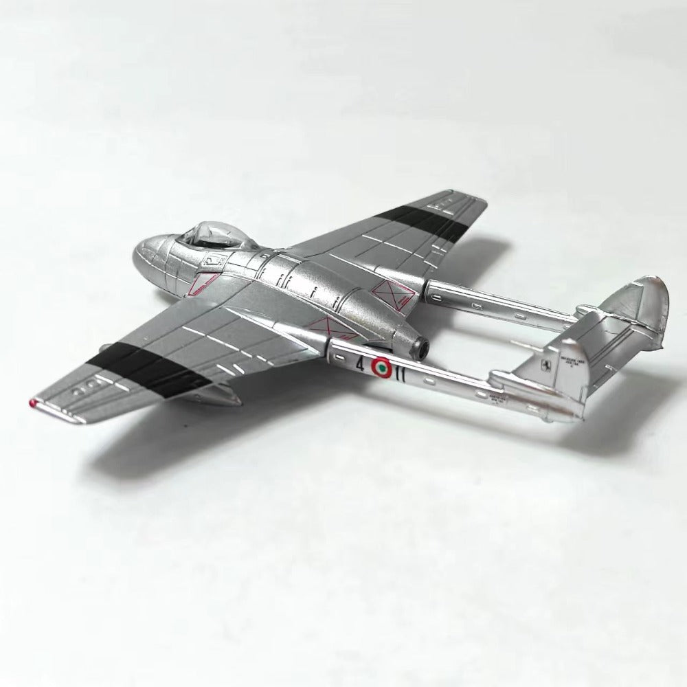 1/100 Scale de Havilland Vampire WWII British Jet Fighter Diecast Model Aircraft