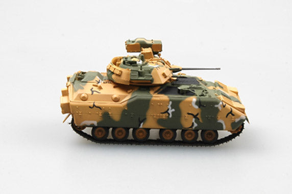 prebuilt 1/72 scale M2 Bradley IFV model 35052