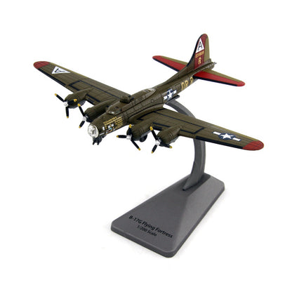 1/200 scale diecast B-17 Flying Fortress Heavy Bomber aircraft model