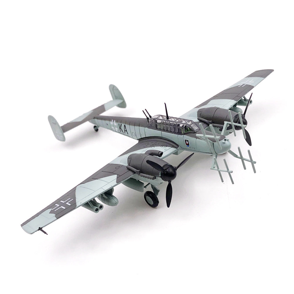 1/100 scale diecast Bf 110 fighter bomber aircraft model