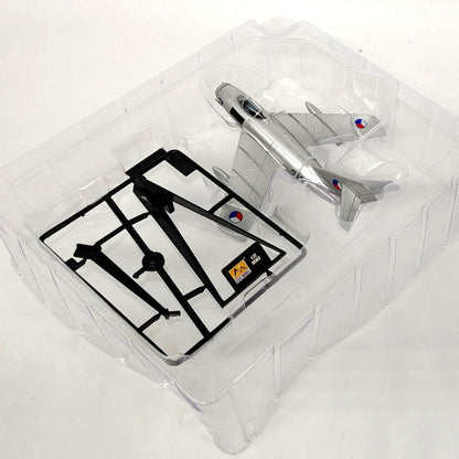 prebuilt 1/72 scale MiG-15 aircraft model 37132