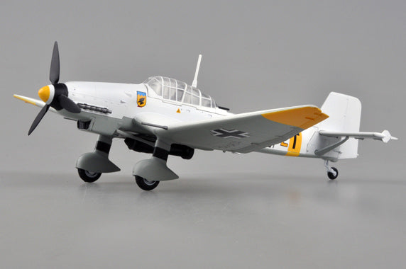 prebuilt 1/72 scale Ju 87 D-3 bomber aircraft model 36387
