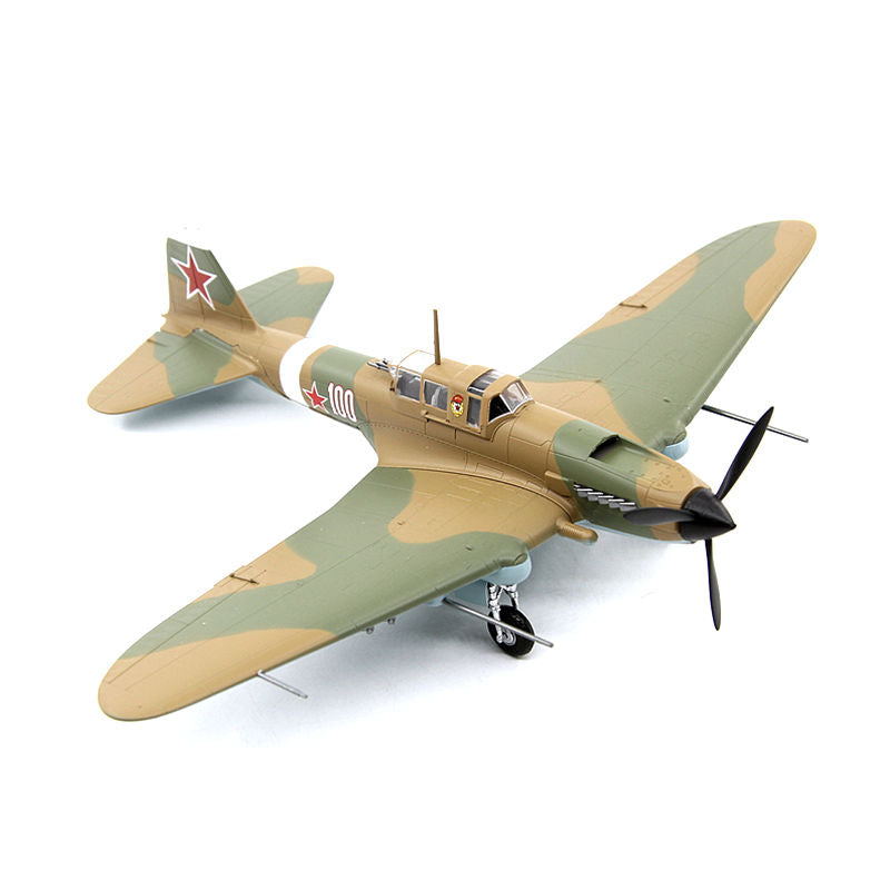 Ilyushin Il-2M3 Shturmovik Soviet WWII ground-attack aircraft 1/72 sca ...