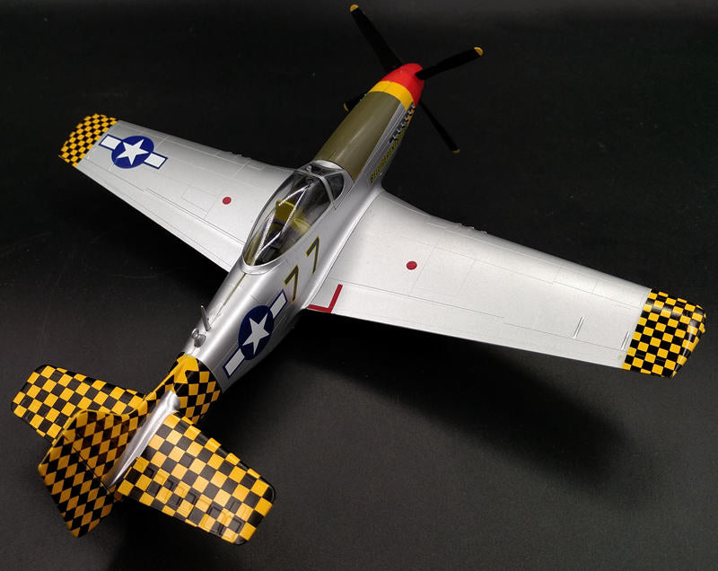 prebuilt 1/48 scale P-51D Mustang aircraft model 39303