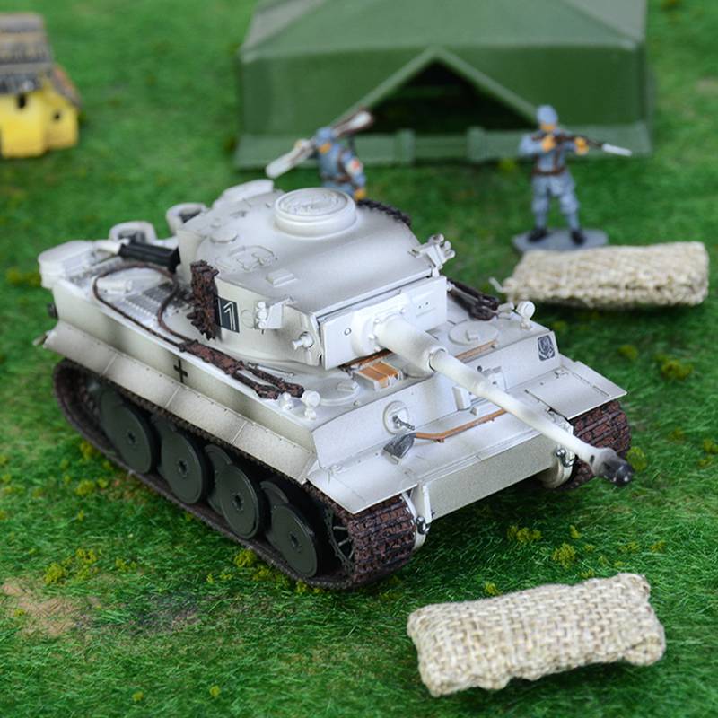 German heavy tank Tiger I model 36208
