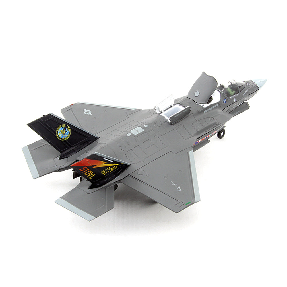 1/72 scale diecast F-35 Lightning II aircraft model