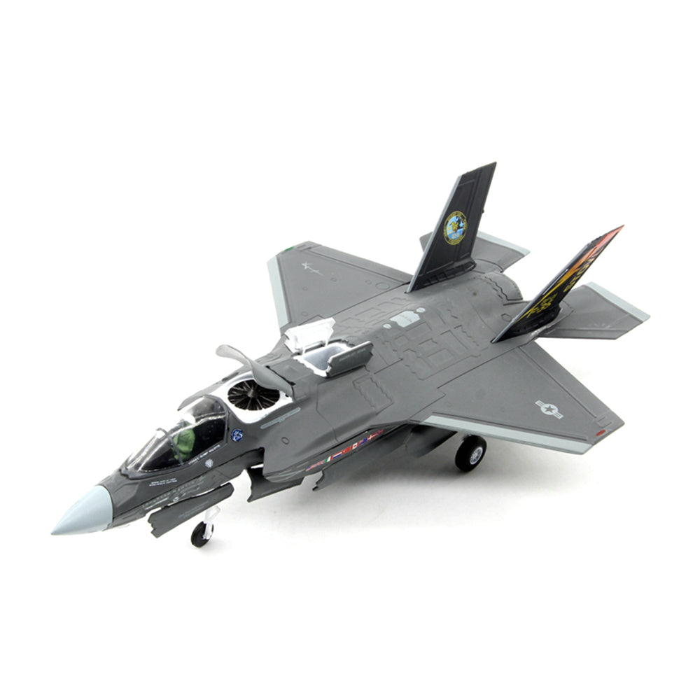 1/72 scale diecast F-35 Lightning II aircraft model