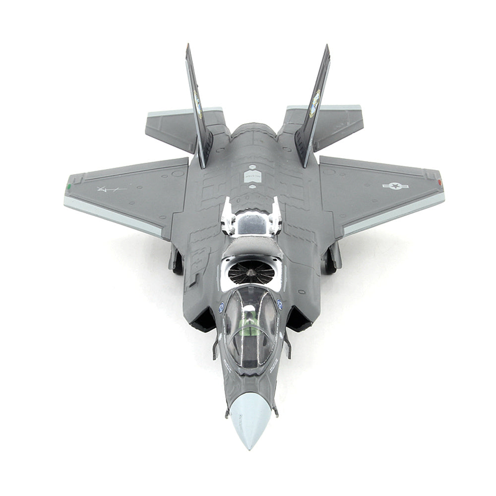1/72 scale diecast F-35 Lightning II aircraft model